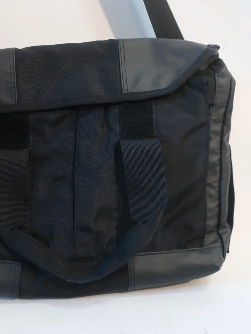 Mens Timbuk2 KDF13 Black Business Commuter Messenger Bag COLOR: BLACK MODEL NUMB